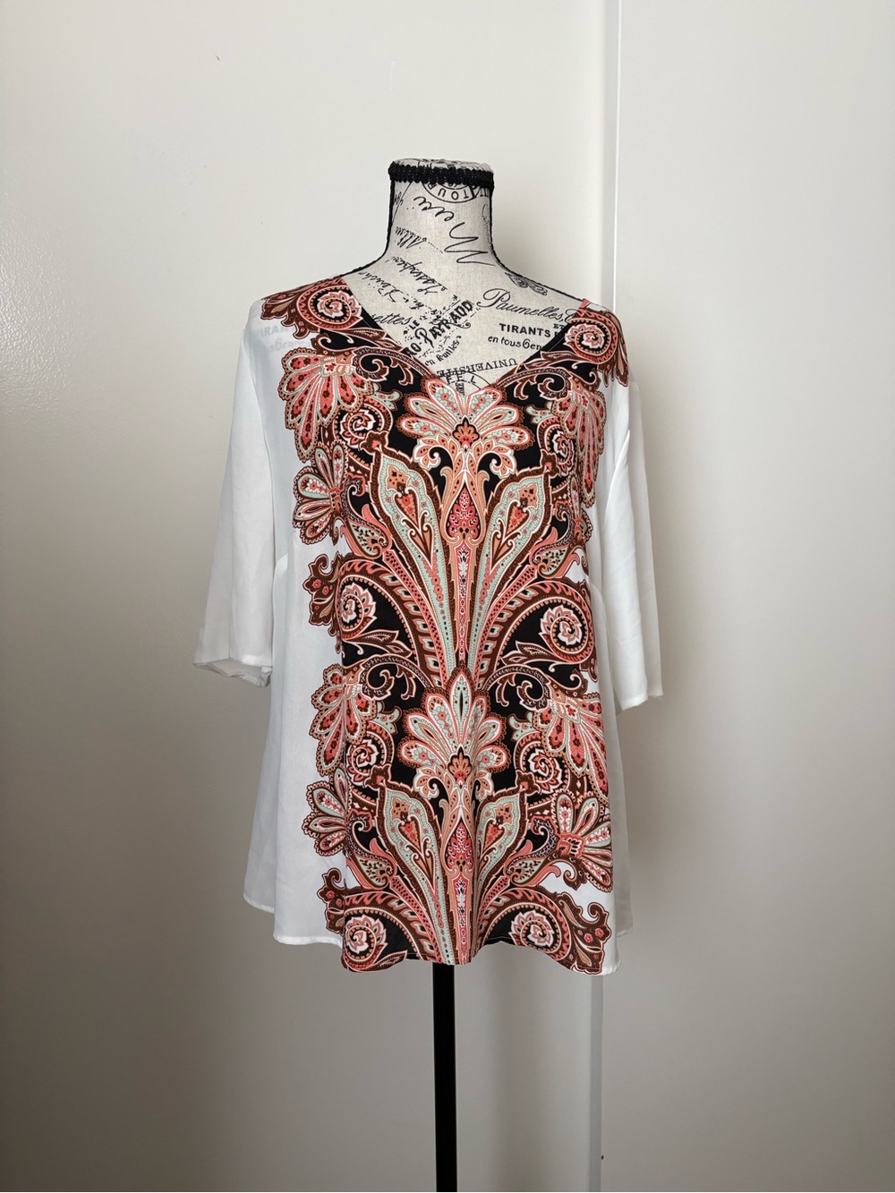 JM Collection White Tunic with Coral and Black Paisley Design
